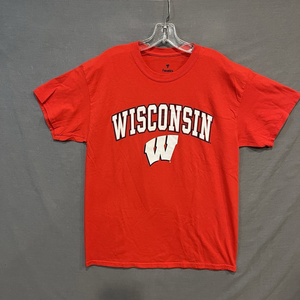 Wisconsin Badgers Shirt Men's Large Red Fanatics‎ Tee NCAA